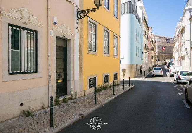 Apartamento em Lisboa - Azulejos' Charming Apartment with Terrace 2 by Lisbonne Collection