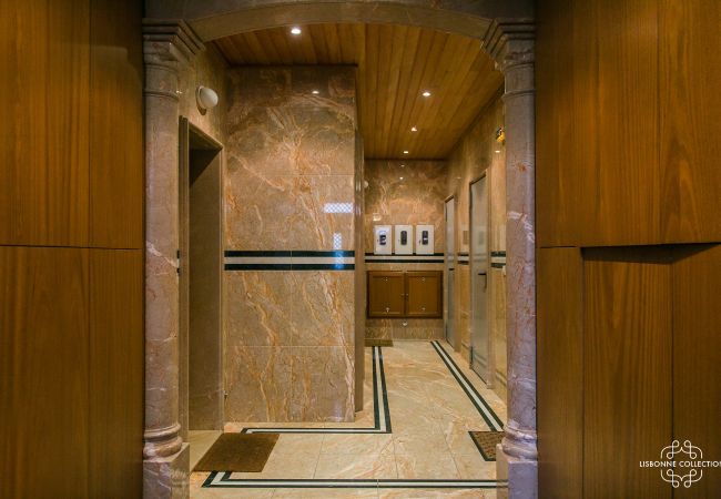 Luxuoso e prestigioso lobby de mármore do apartamento alugado