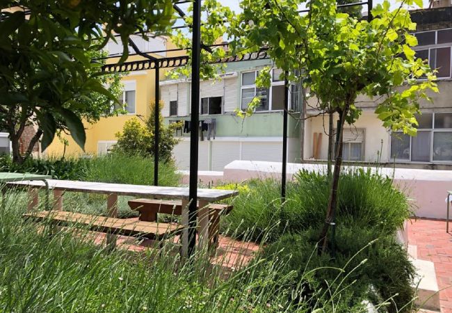 Apartamento em Lisboa - Garden Quiet and Cosy Apartment 30 by Lisbonne Collection
