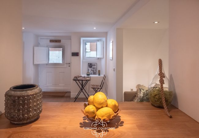 Apartamento em Lisboa - One Bedroom with Terrace in Alfama Centre 75 by Lisbonne Collection