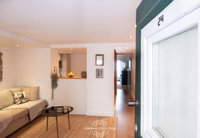 Apartamento em Lisboa - One Bedroom with Terrace in Alfama Centre 75 by Lisbonne Collection