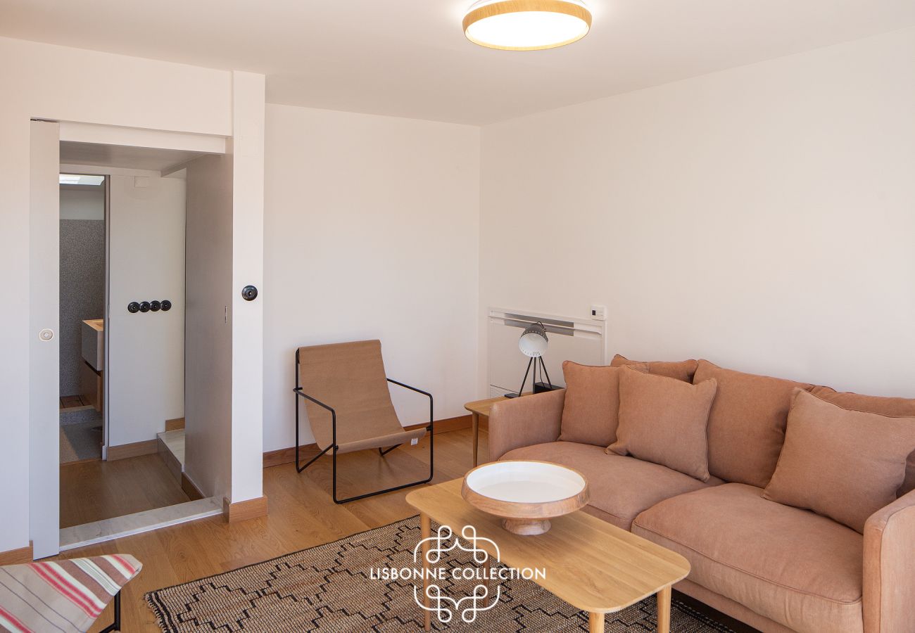 Apartamento em Lisboa - One bedroom Apartment + office with beautiful terrace and view 78 by Lisbonne Collection