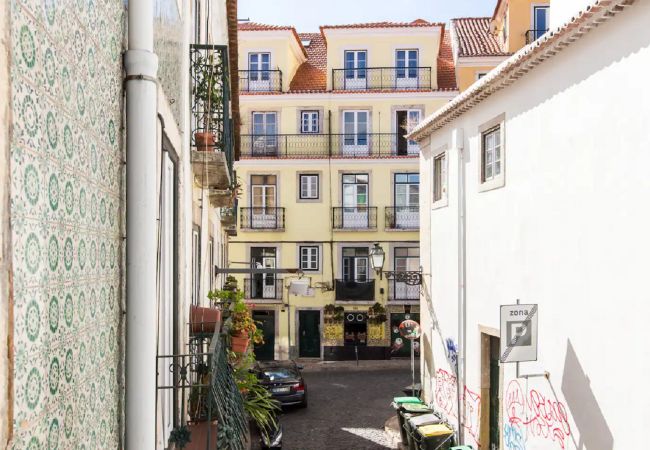 Apartamento em Lisboa - Charming One Bedroom Apartment in Bairro Alto 87 by Lisbonne Collection